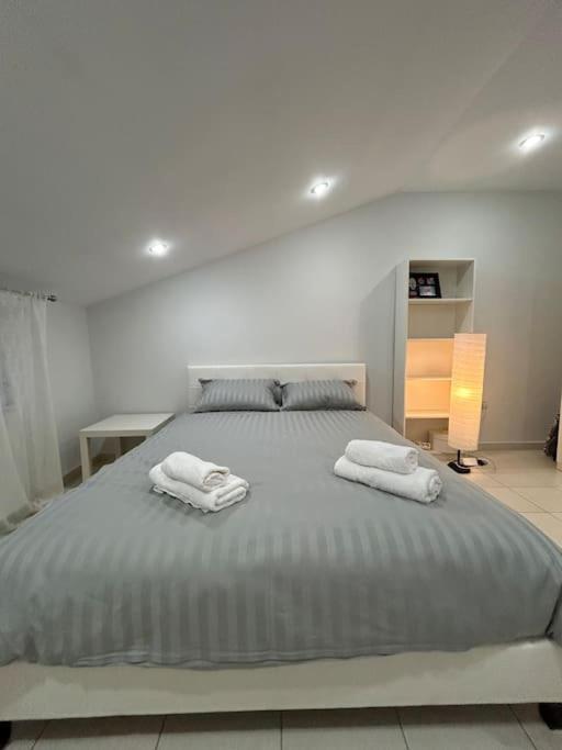 דירות Dráma Riga'S Modern Attic מראה חיצוני תמונה